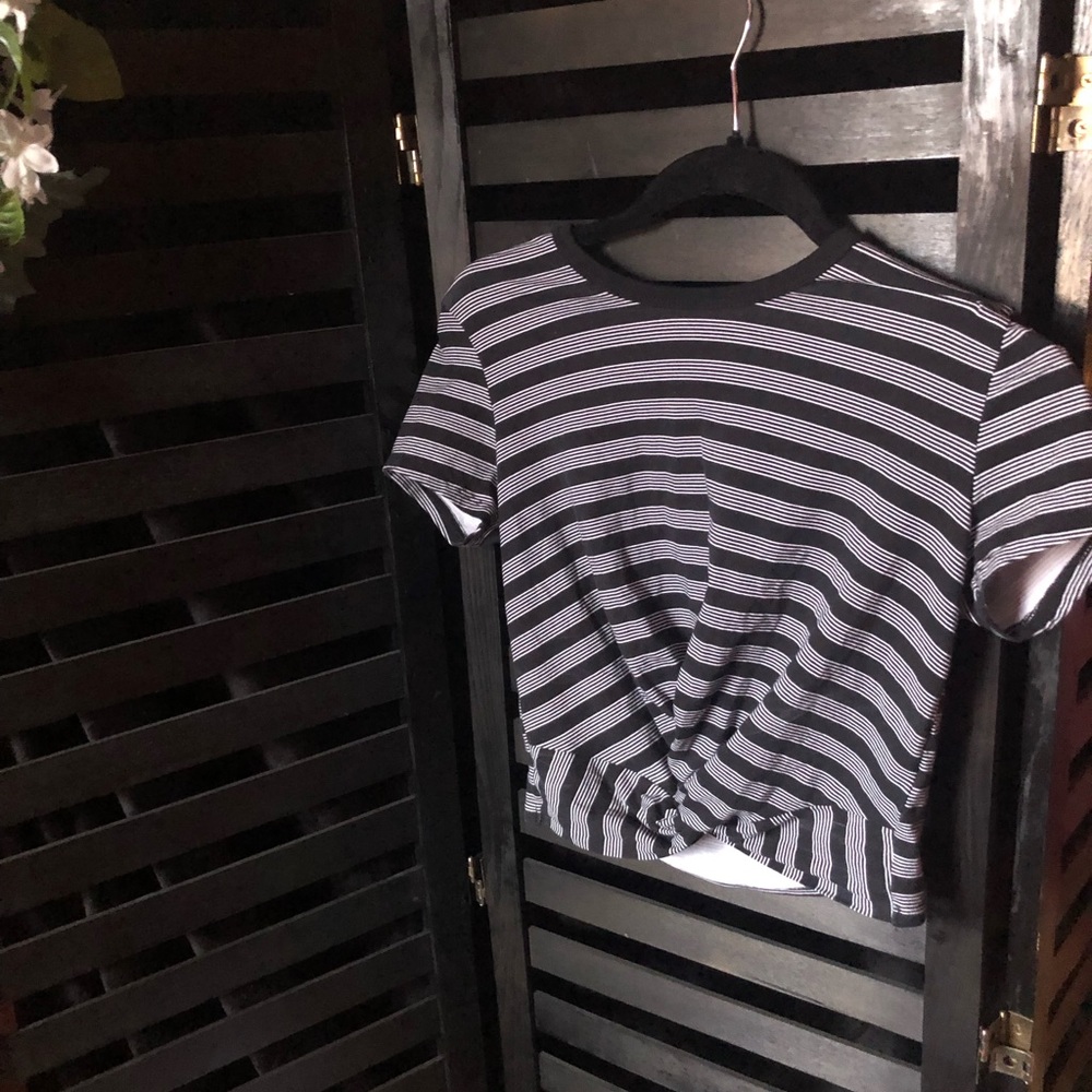 Black and White Striped Cropped Tee